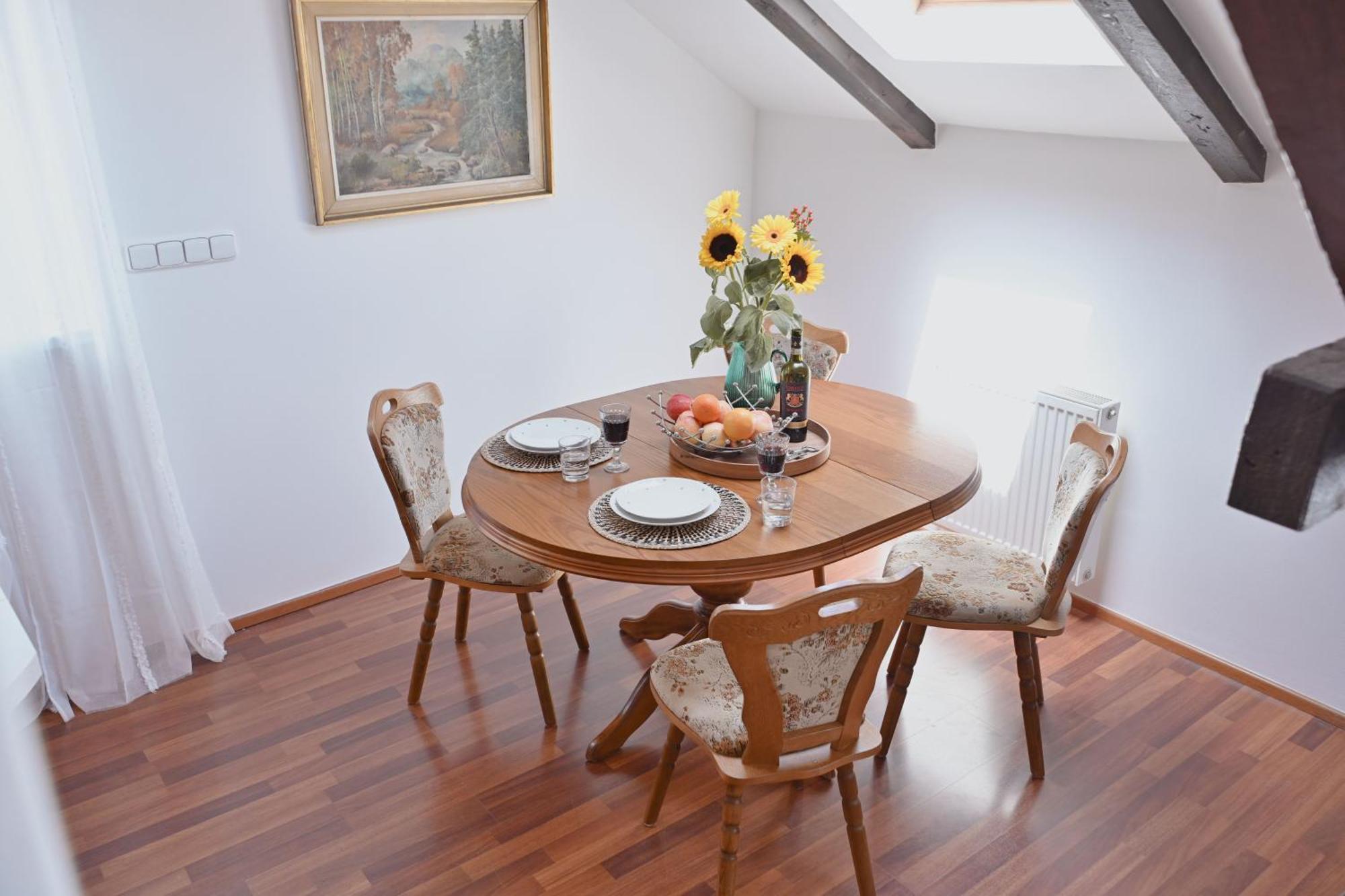 Bohemian Symphony Apartment ปราก ภายนอก รูปภาพ